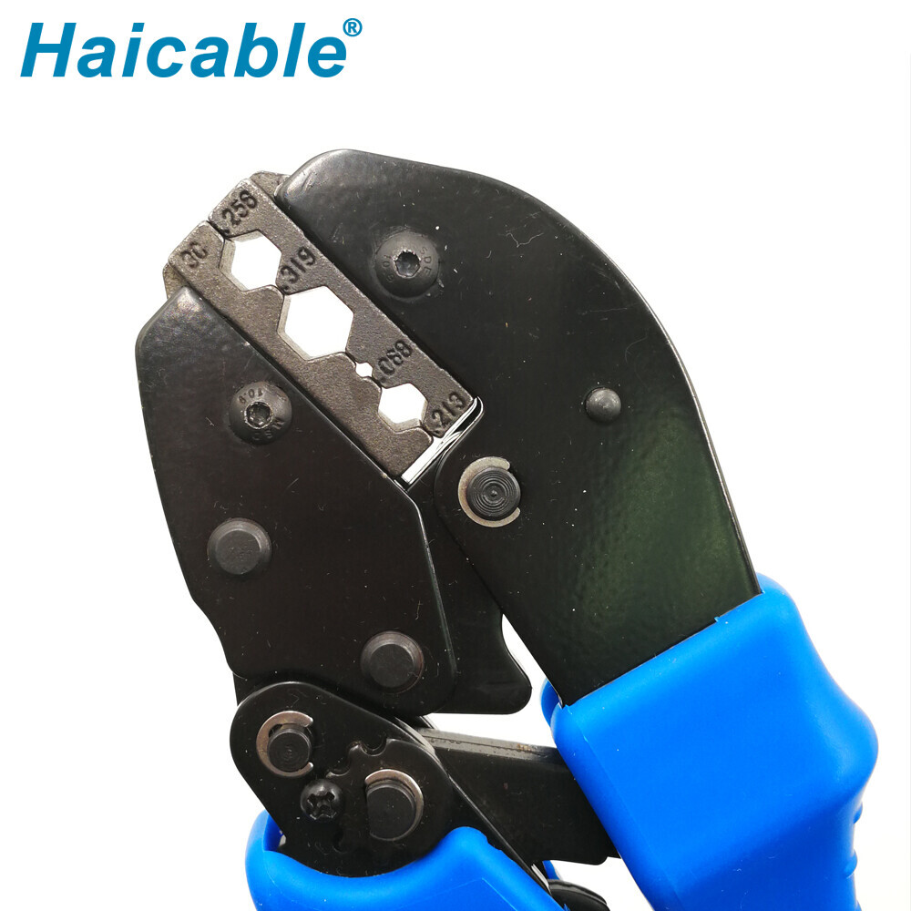 Outils de sertissage pour câbles coaxiaux AP-336C