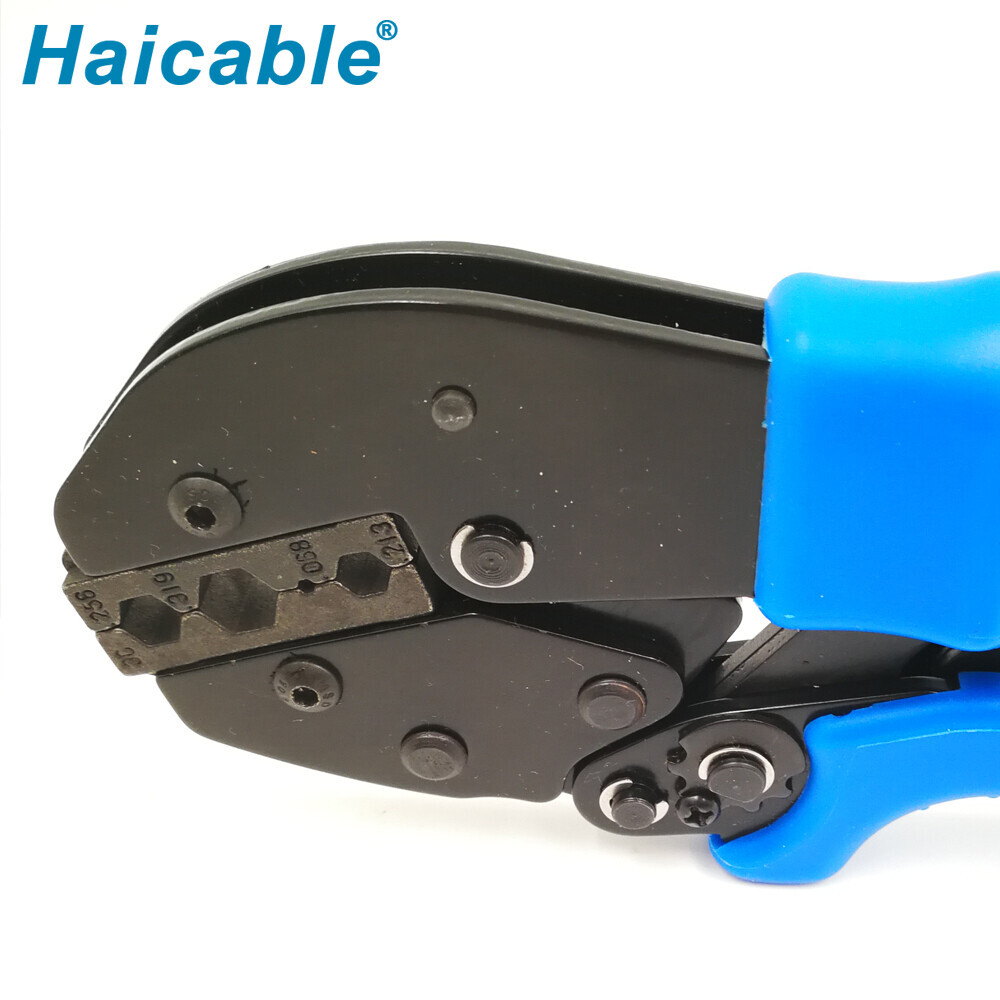 Outils de sertissage pour câbles coaxiaux AP-336C