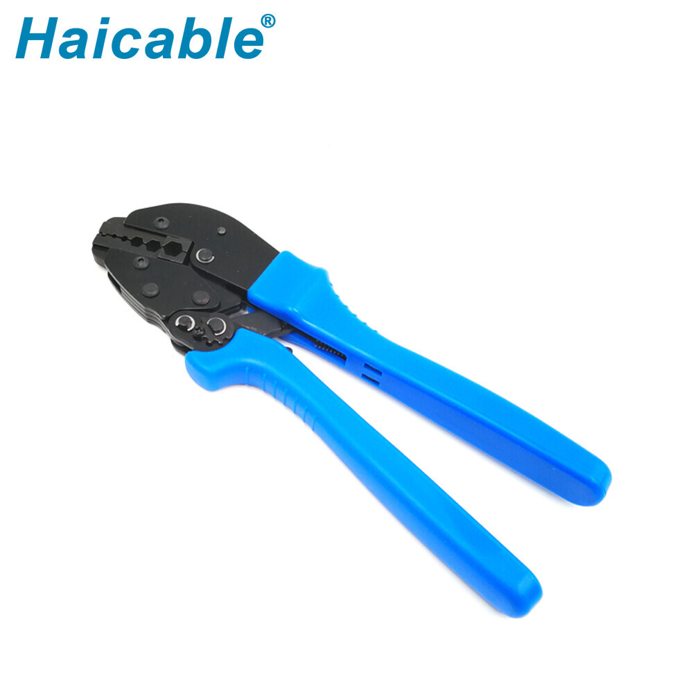 Outils de sertissage pour câbles coaxiaux AP-05H Outils de sertissage pour câbles coaxiaux AP-05H