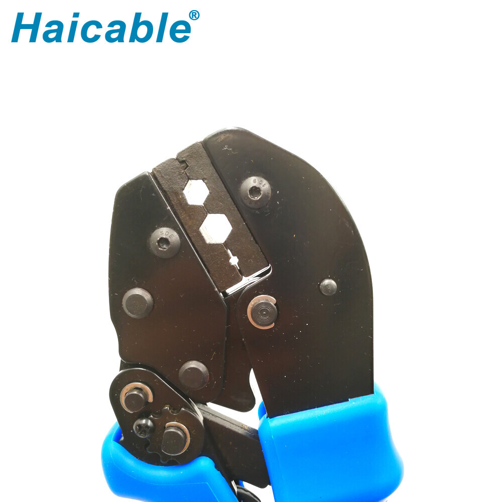 Outils de sertissage pour câble coaxial AP-02H