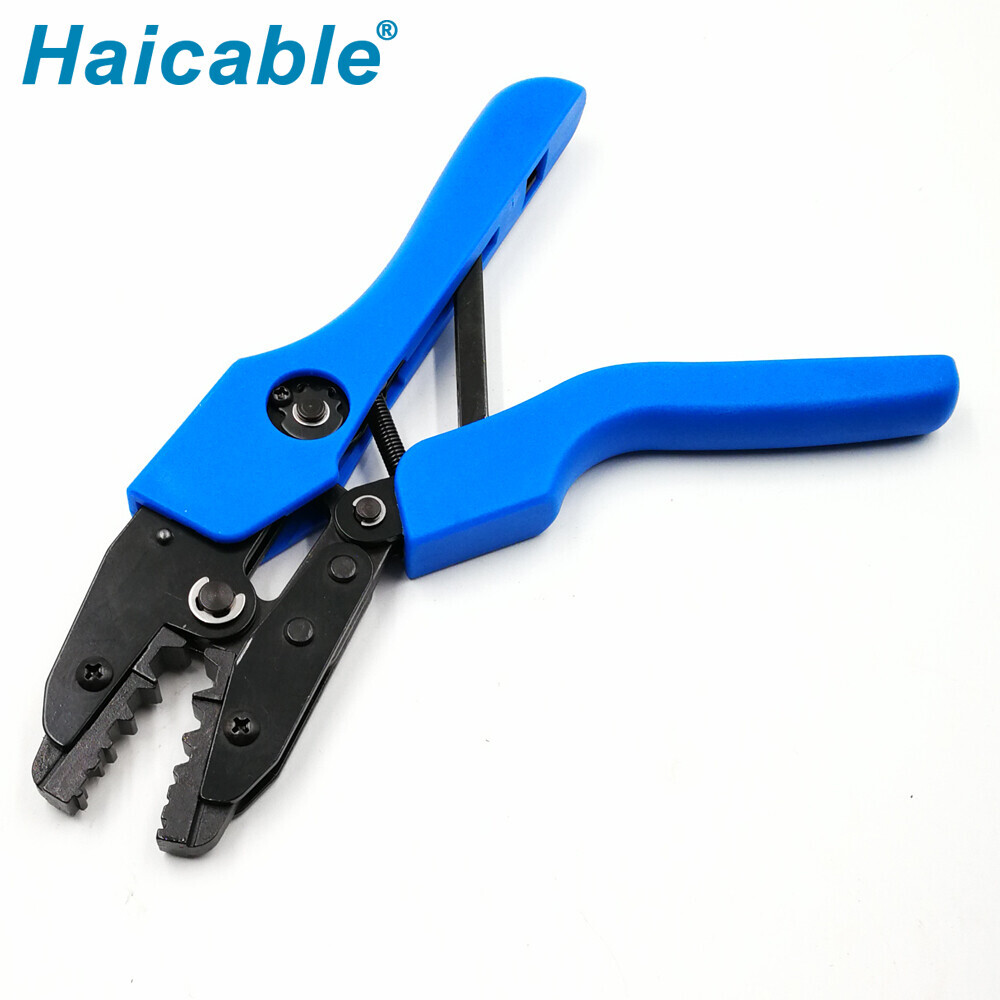 Outils de sertissage pour câble coaxial AN-05H