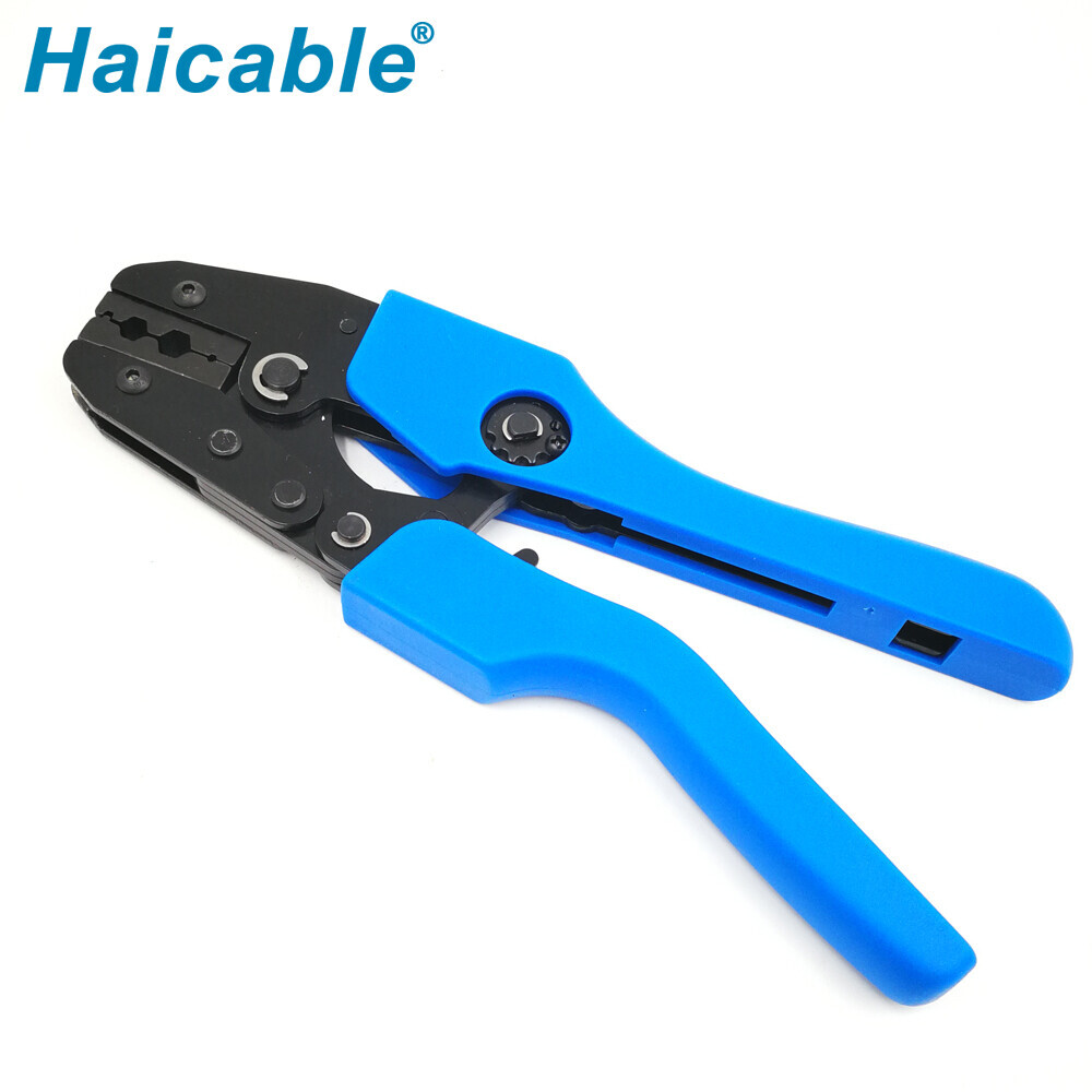 Outils de sertissage pour câble coaxial AN-02H