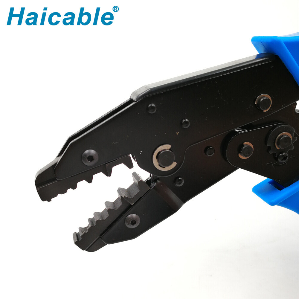 Outils de sertissage pour câble coaxial LX-05H