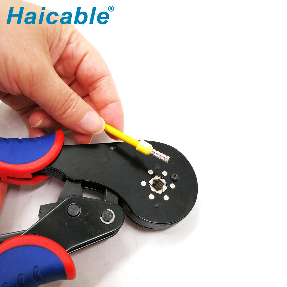 Outils de sertissage pour manchons de câble et embouts de fil HC16-6