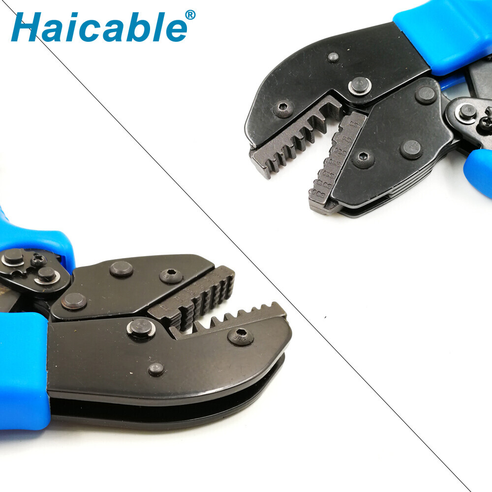 Manchon d'extrémité de cordon et outils de sertissage de bornes à embouts de câble AP-26TW