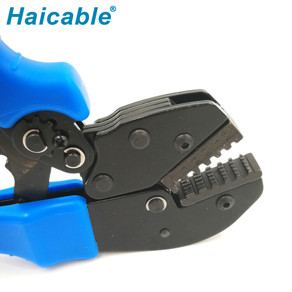 Manchon d'extrémité de cordon et pinces à sertir pour embouts de câble AP-06WF