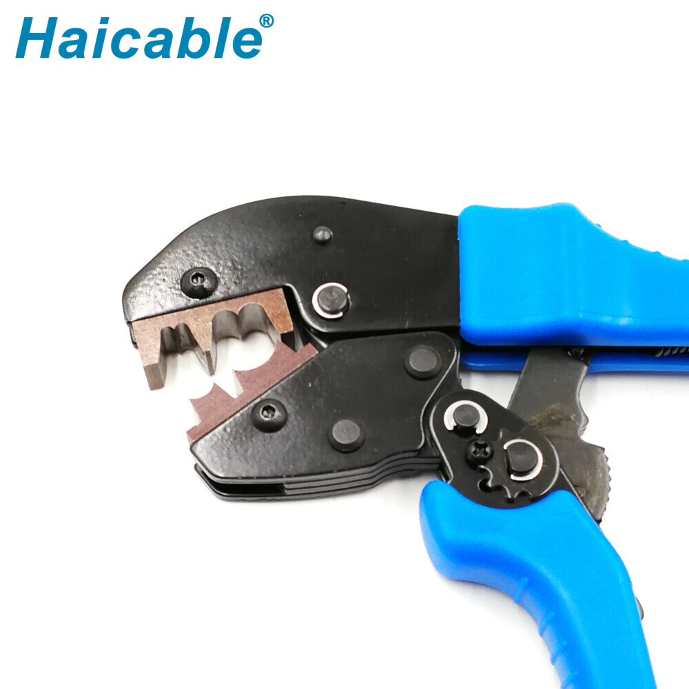 Outils de sertissage pour bornes à nez ouvert AP-1060A