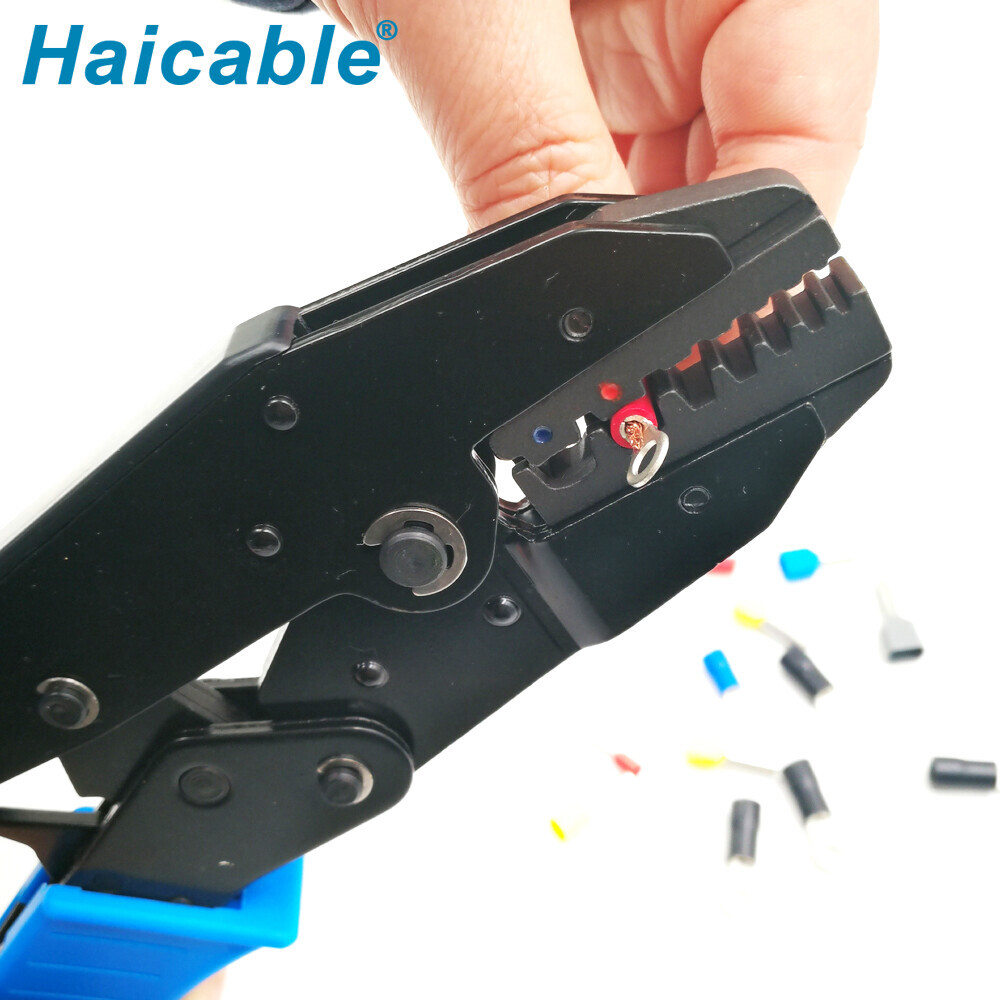 Manchon de câble et Outil de sertissage pour bornes isolées LX-06WF2C