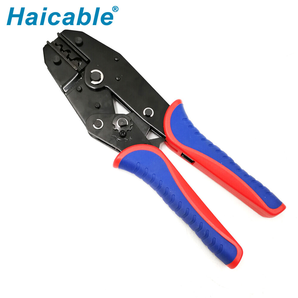 Pince à sertir pour bornes non isolées LXN-10N Pince à sertir pour bornes non isolées LXN-10N