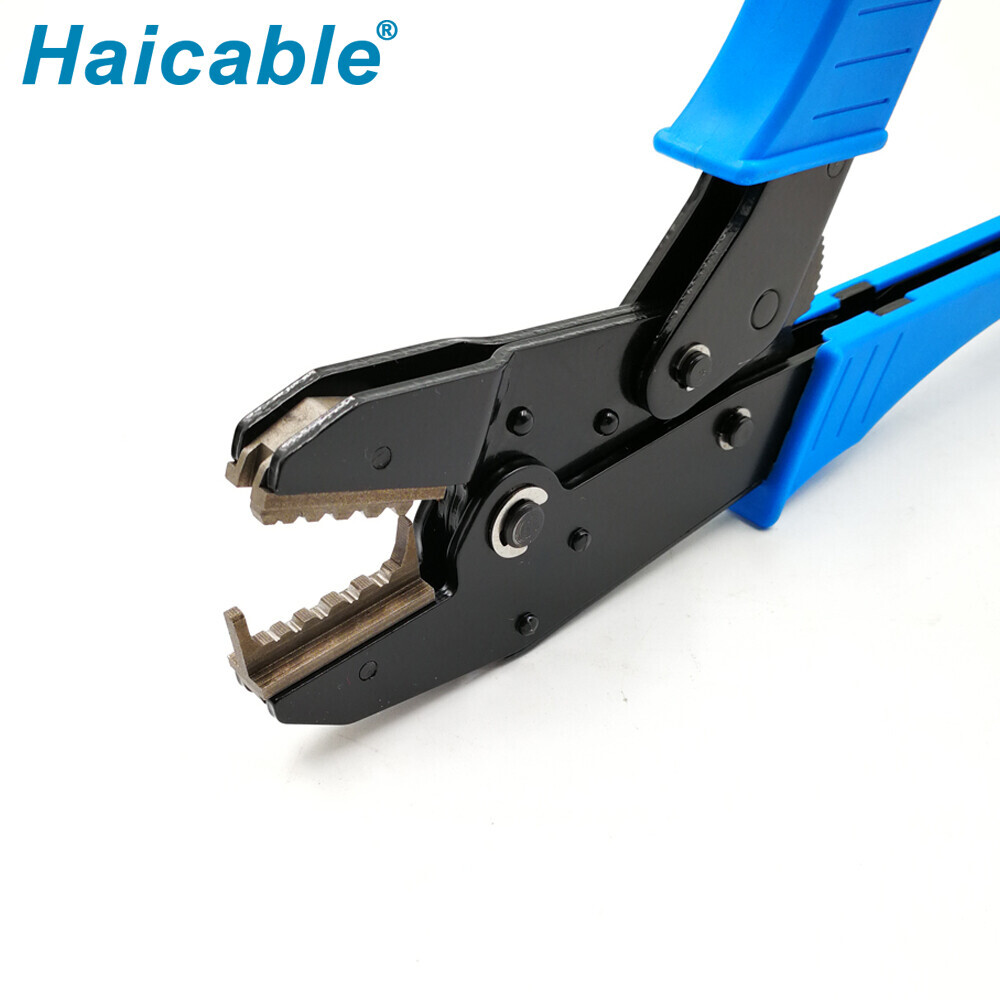 Compagnies aériennes de prises de contact tournées Outils de sertissage LX-156