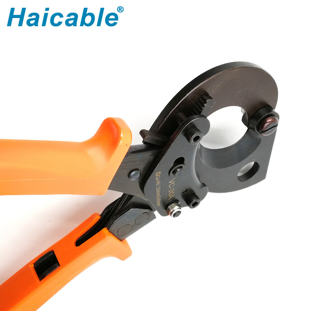 Coupe-câble VC-30A pour câbles Cu/Al max. Ø32mm