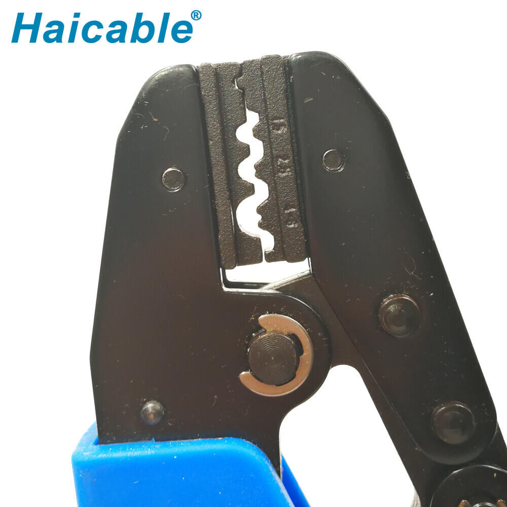 Outils de sertissage pour cosses non isolées AN-10