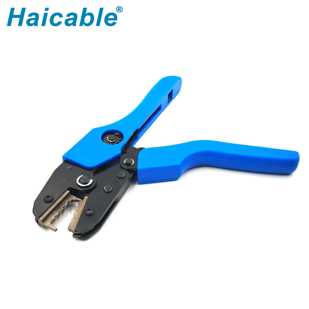 Airlines des fiches de contact tournées Outils de sertissage AN-156