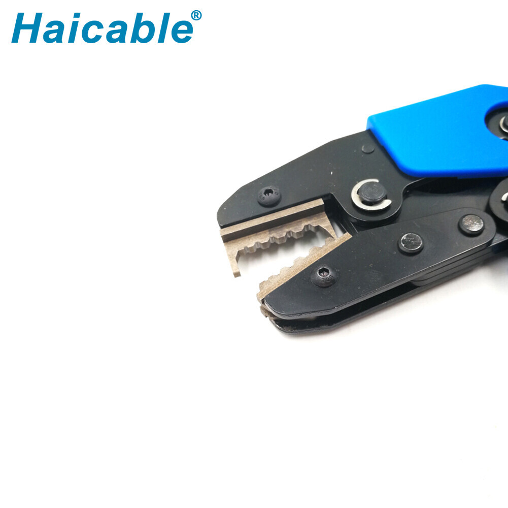 Airlines des fiches de contact tournées Outils de sertissage AN-156