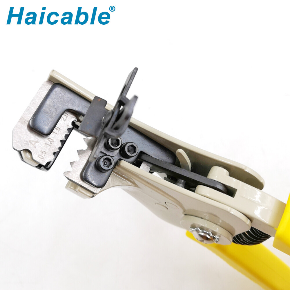 Dénudage de fil max 3,2 mm² LX-700A/B/N