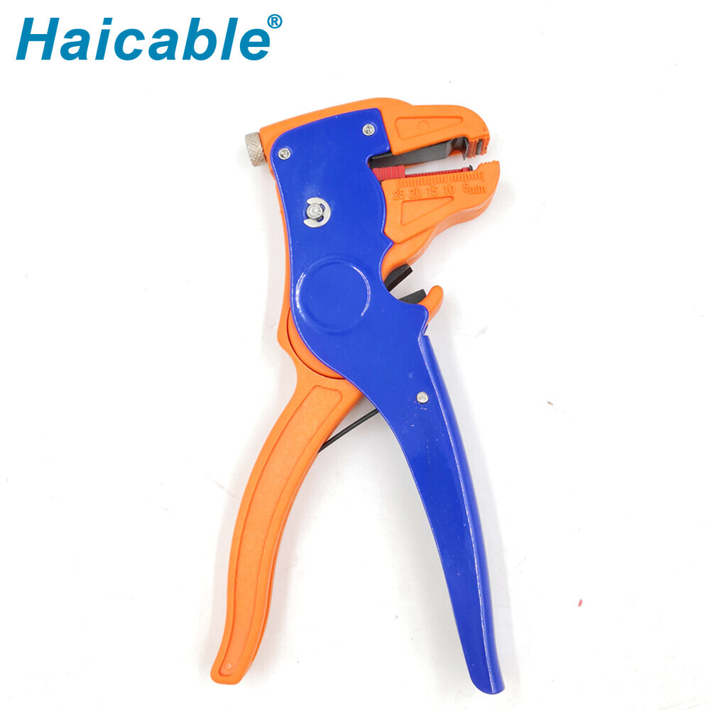 Dénudage de fil jusqu'à 6 mm² LX-700D