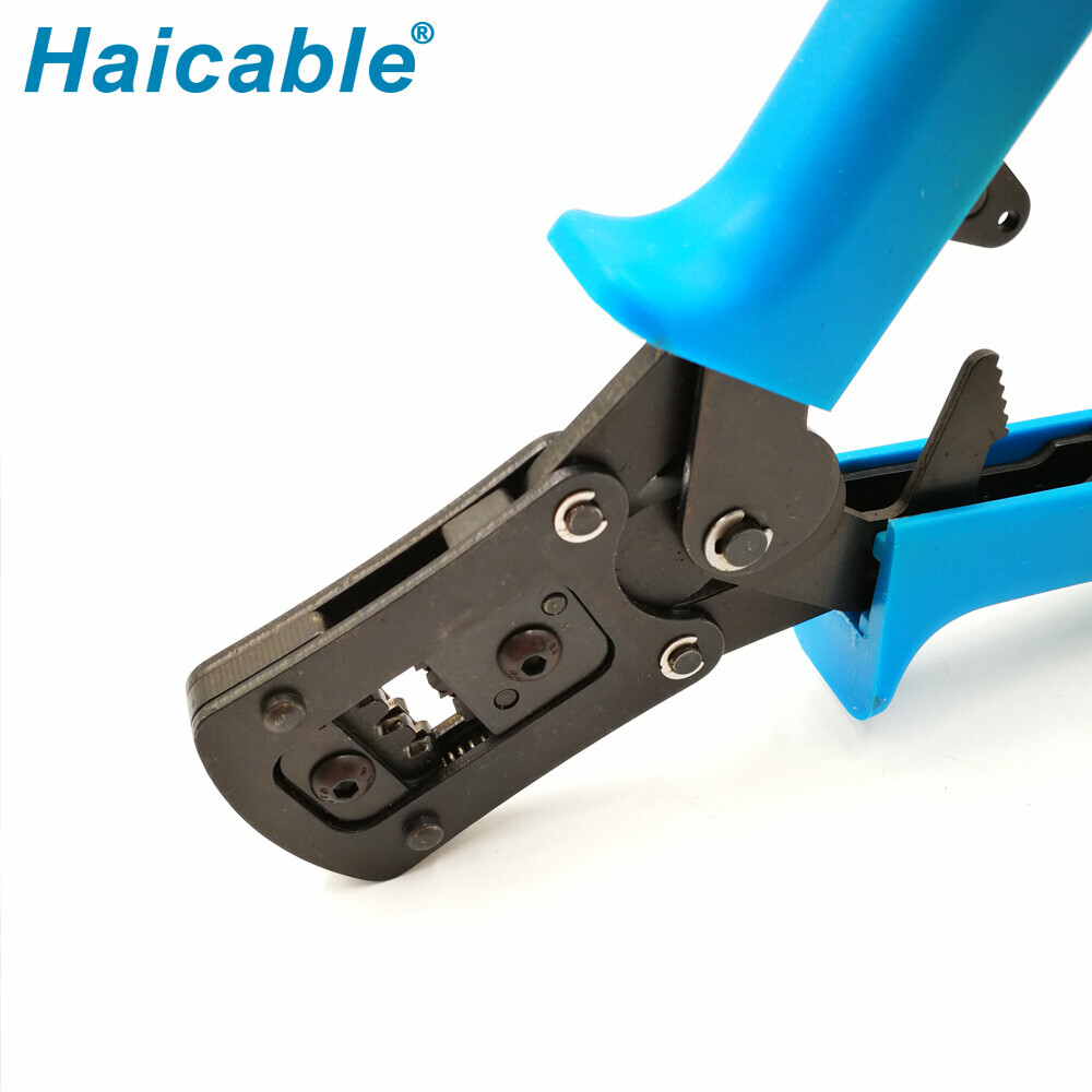 Outil de sertissage de précision D-sub LXL-28B