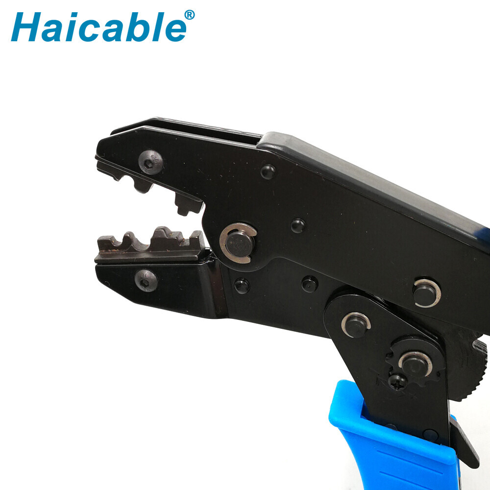 Outils de sertissage pour bornes non isolées LX-101