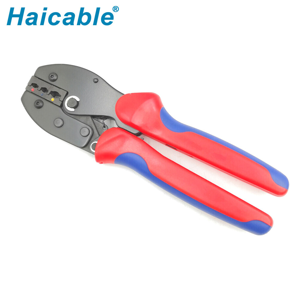 Pince à sertir pour bornes isolées LY-03C Pince à sertir pour bornes isolées LY-03C