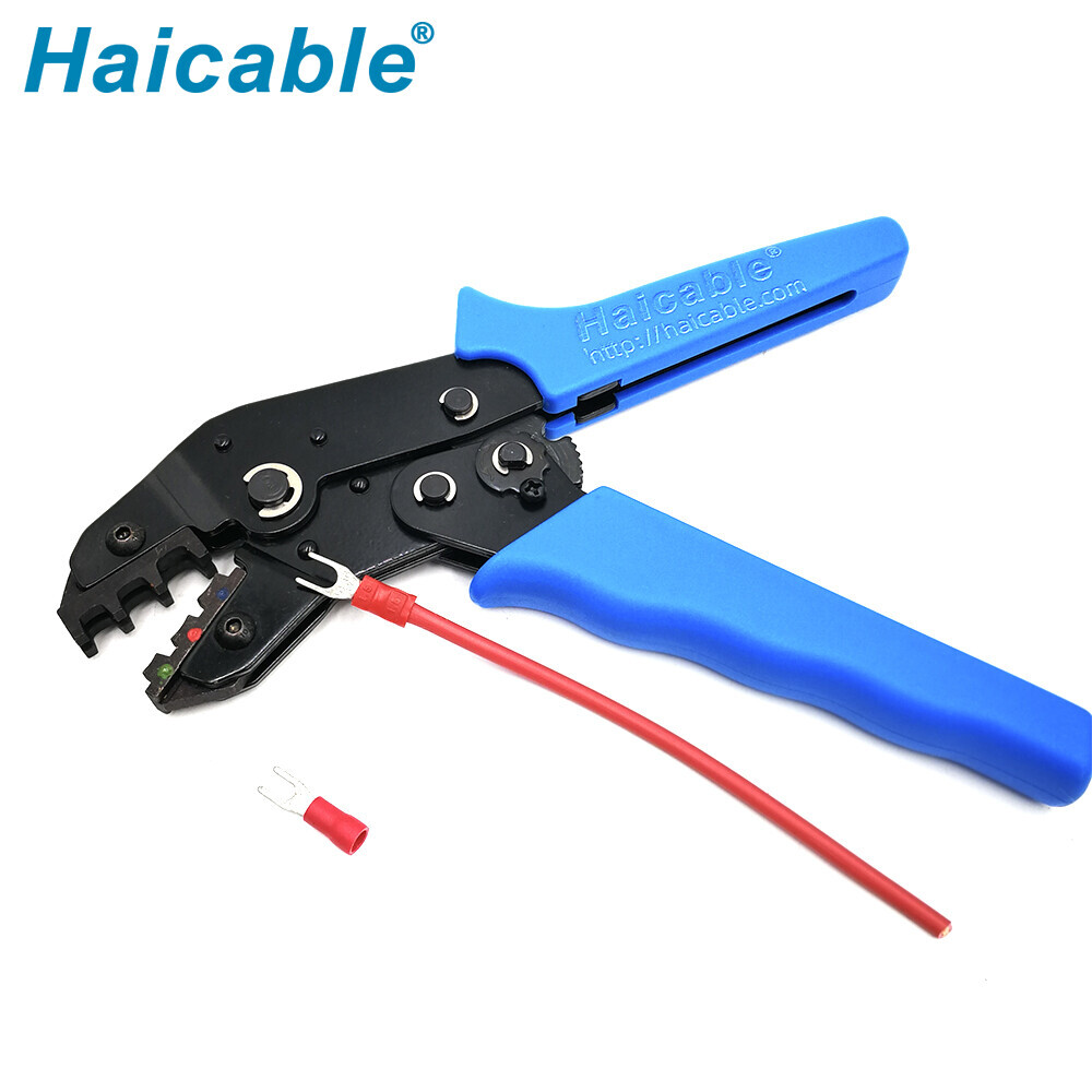 Outils de sertissage pour bornes isolées KIT-02C