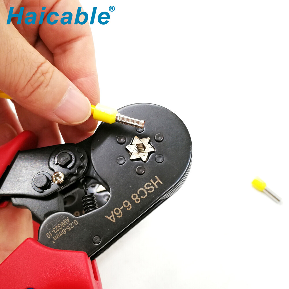 Outils de sertissage pour manchons de câble et embouts de fil HSC8 6-6A