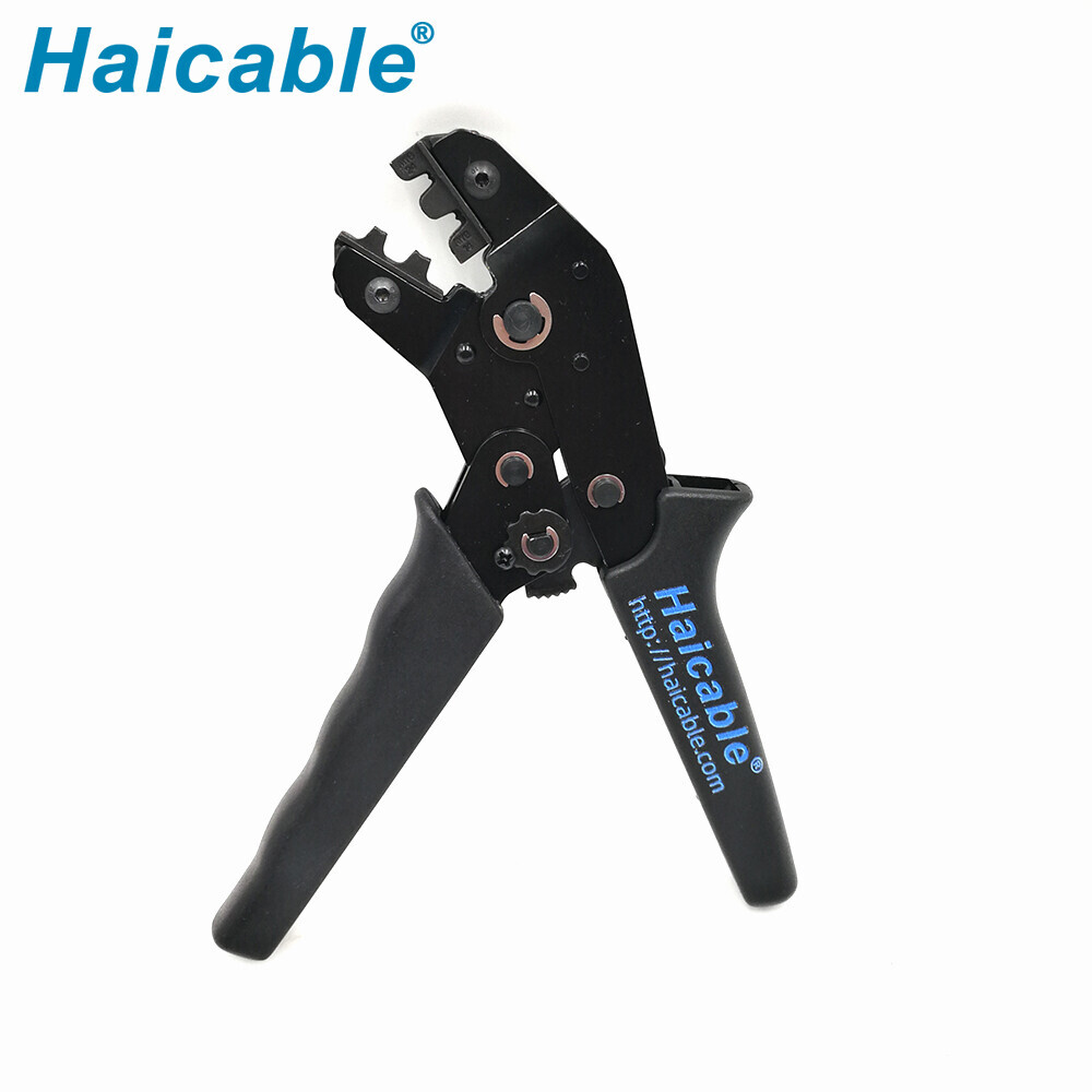 Bornes non isolées et outils de sertissage à languette SN-11011