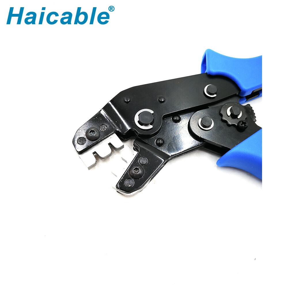 Outils de sertissage pour connecteurs Micro-Fit 3.0 SN-02BM