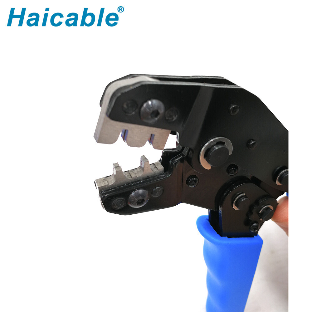 Outils de sertissage pour connecteurs Micro-Fit 3.0 SN-02BM