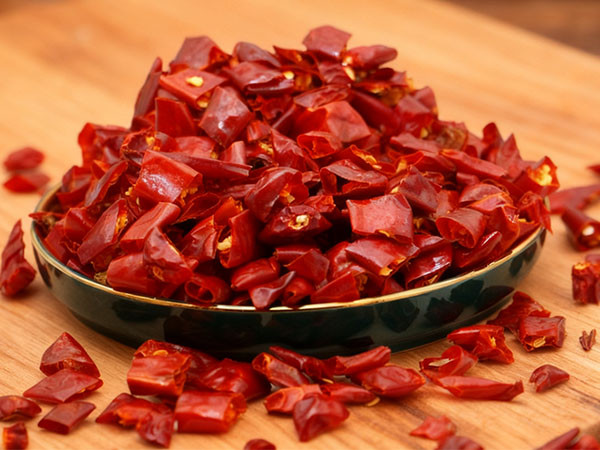 Chiles: un alimento nutritivo del campo a la mesa, con valor tanto comestible como medicinal.