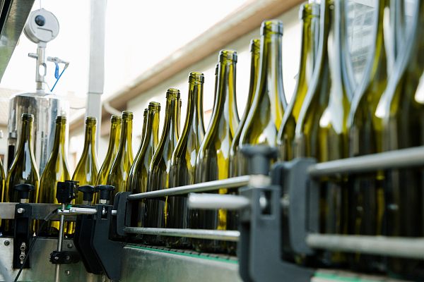 Complies with food-grade safety standards for precision filtration of syrups, edible oils, alcoholic beverages, juices, and similar products