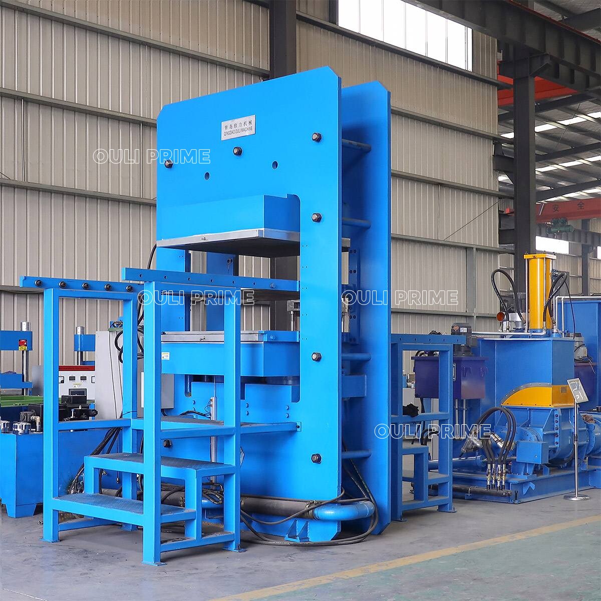 Presse de vulcanisation du caoutchouc de type cadre