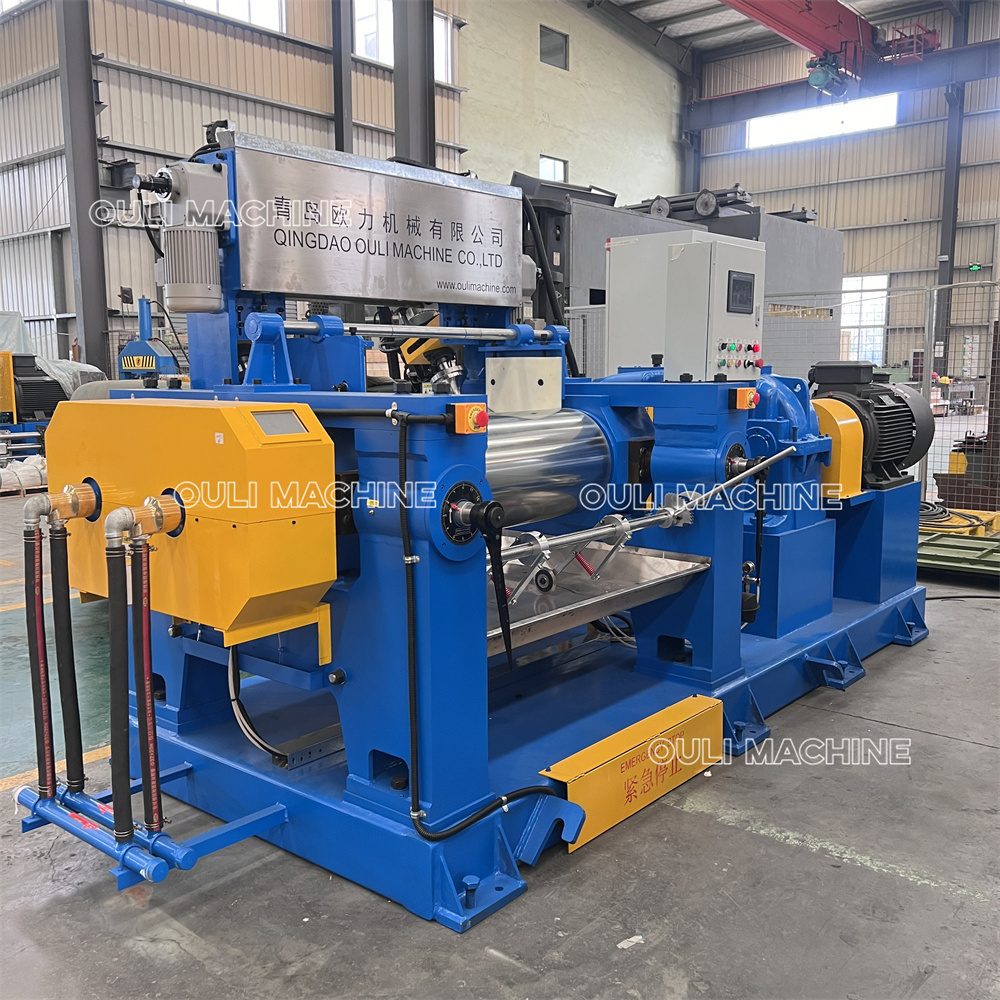 Broyeur à mélange de caoutchouc de type mains libres