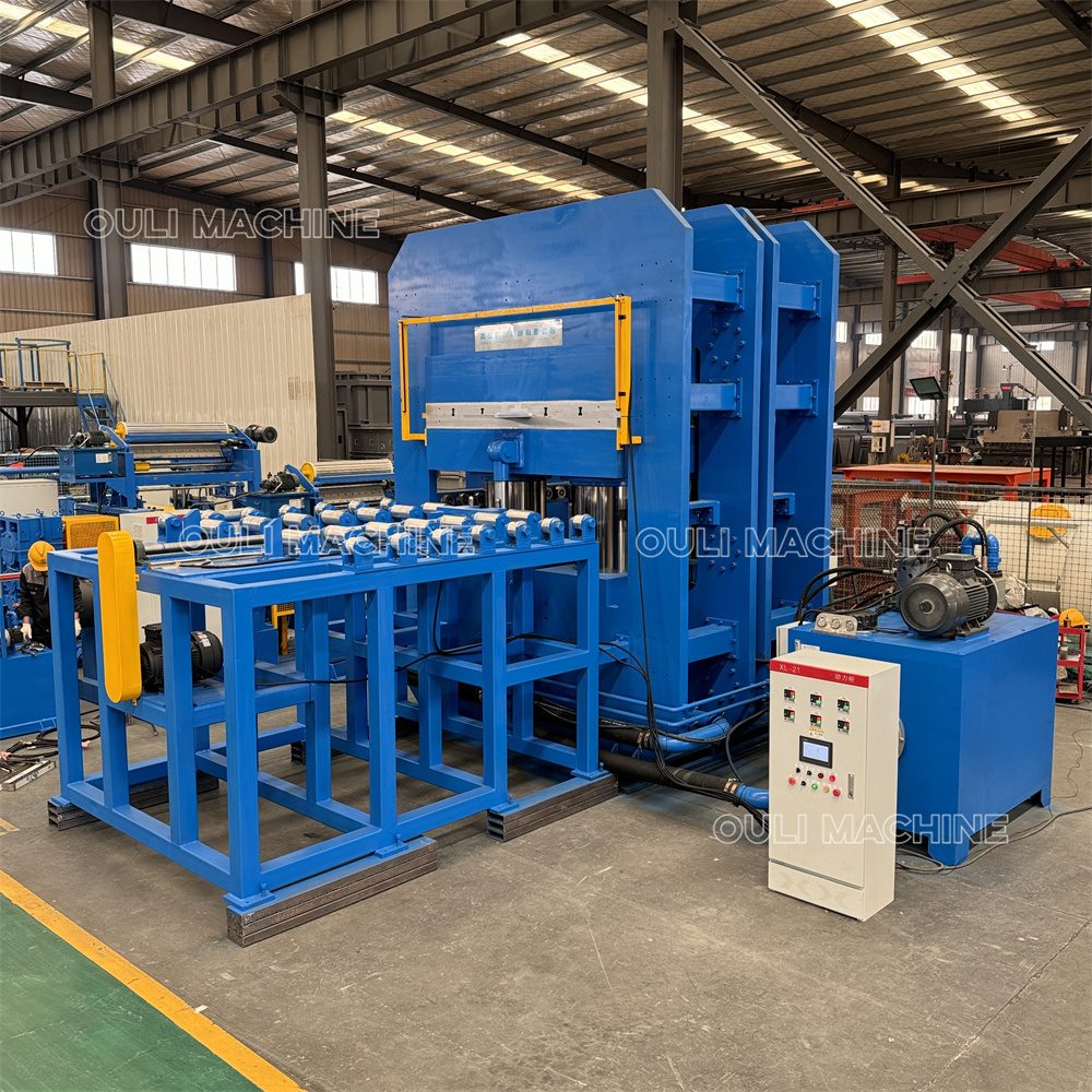 Presse de vulcanisation à structure de cadre