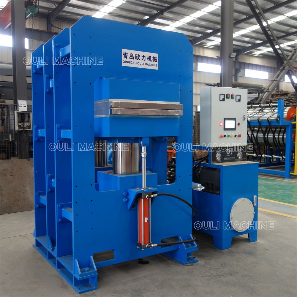 Presse de vulcanisation à structure de cadre