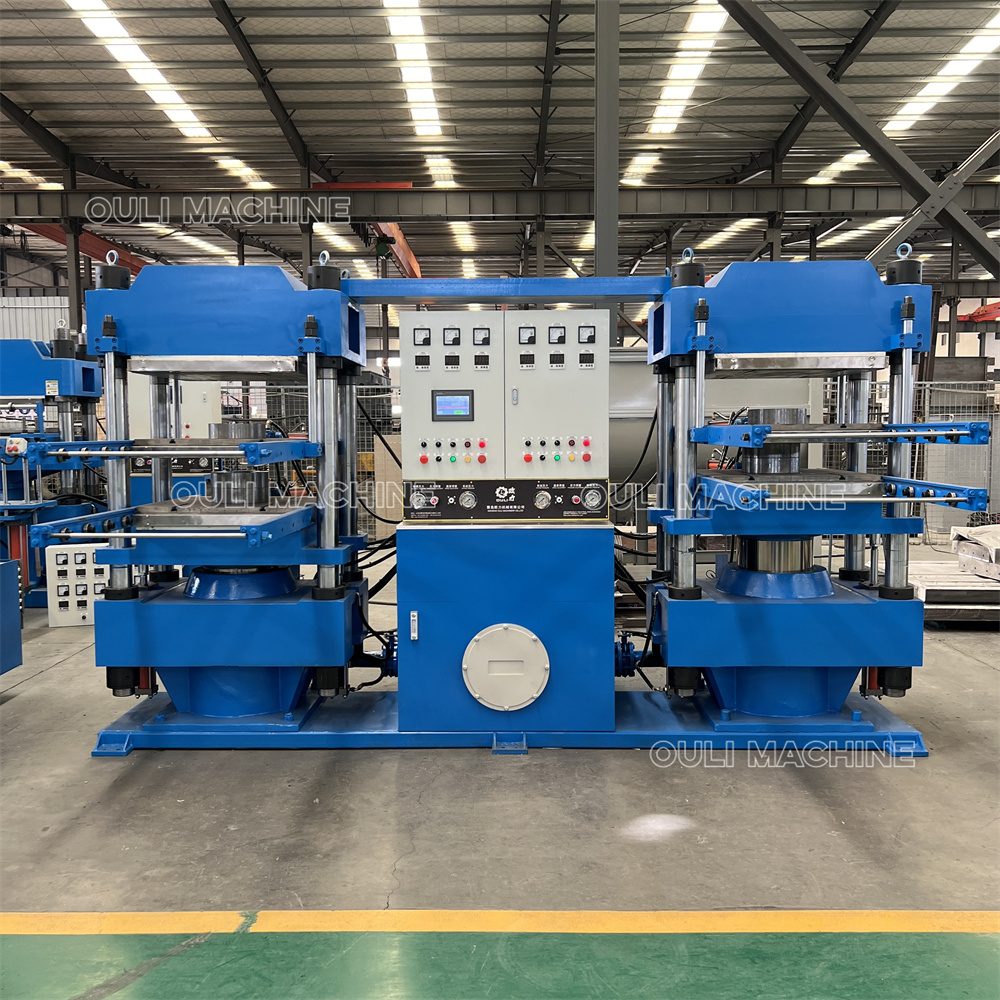 Presse de vulcanisation à postes multiples