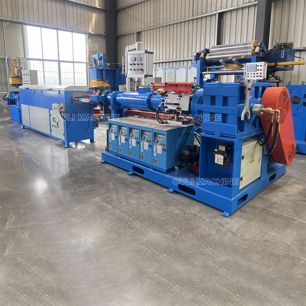 Ligne de production d'extrusion de profilés en caoutchouc
