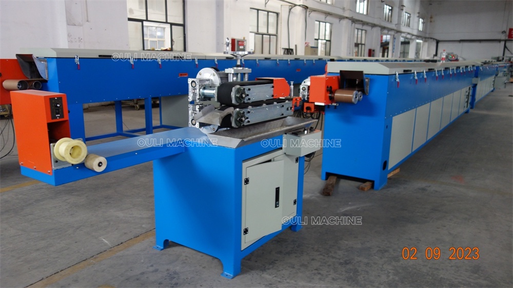 Ligne de production d'extrusion de profilés en caoutchouc