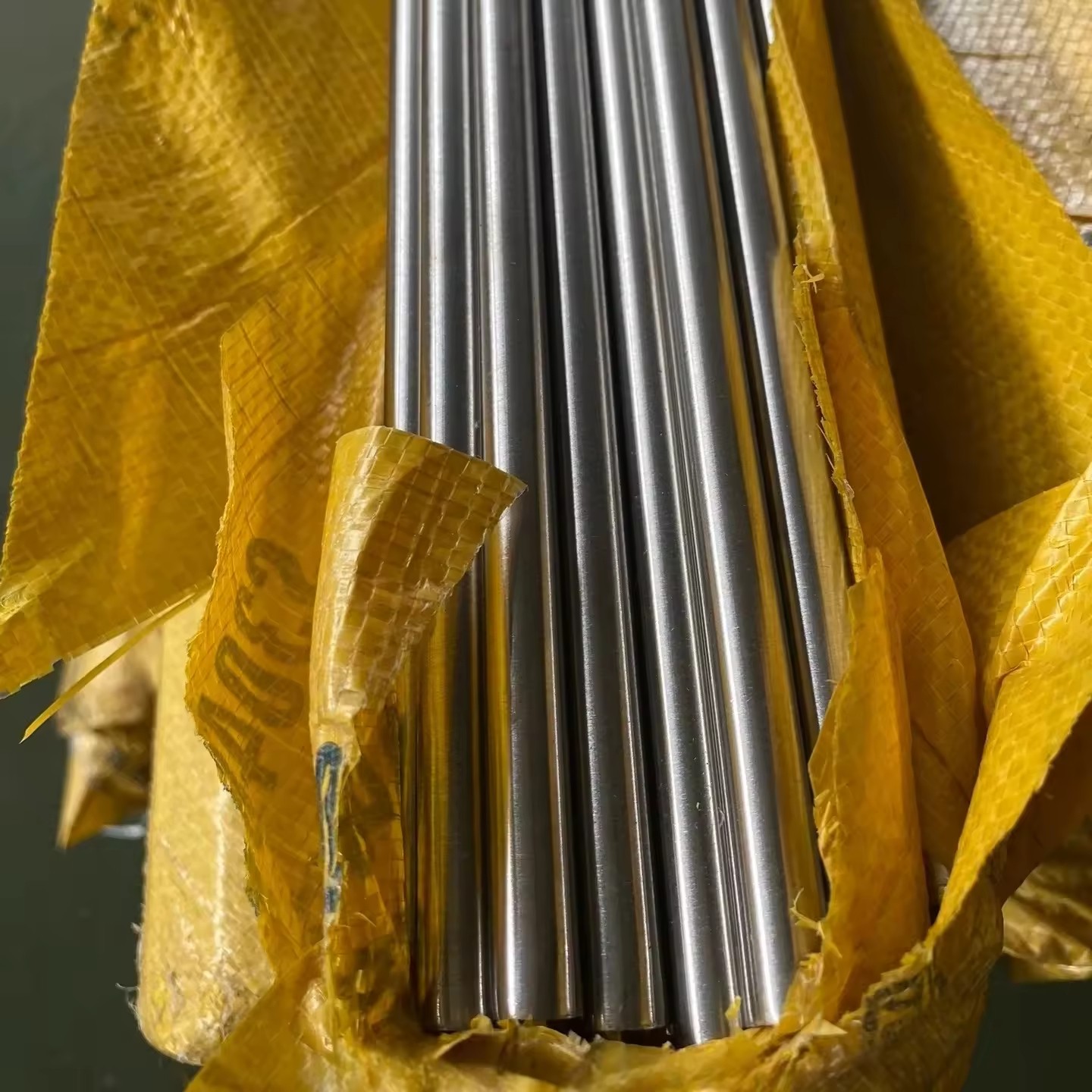 Stainless Steel Round Bar