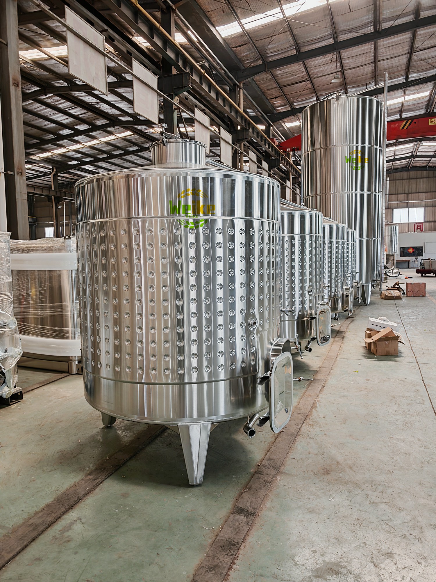 processo di produzione del vino e funzione delle vasche per vino