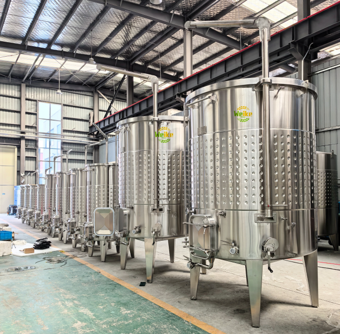 Serbatoio per vino a volume variabile da 3000L