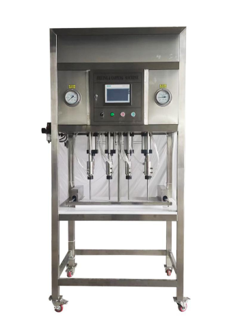 4-kops flessenvul- en afsluitmachine