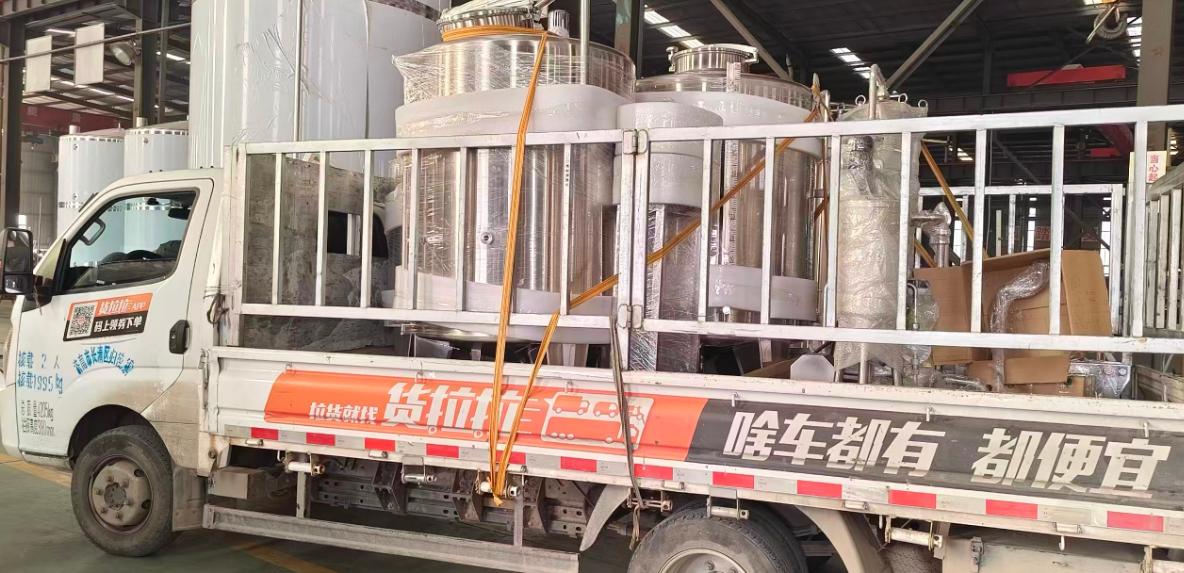 Sap tanks met succes geleverd aan klanten in Rwanda