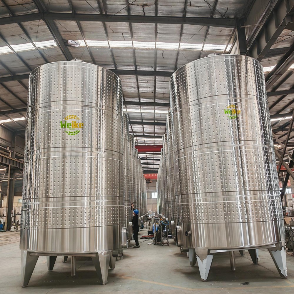 wijnfermentatie- en opslagtanks