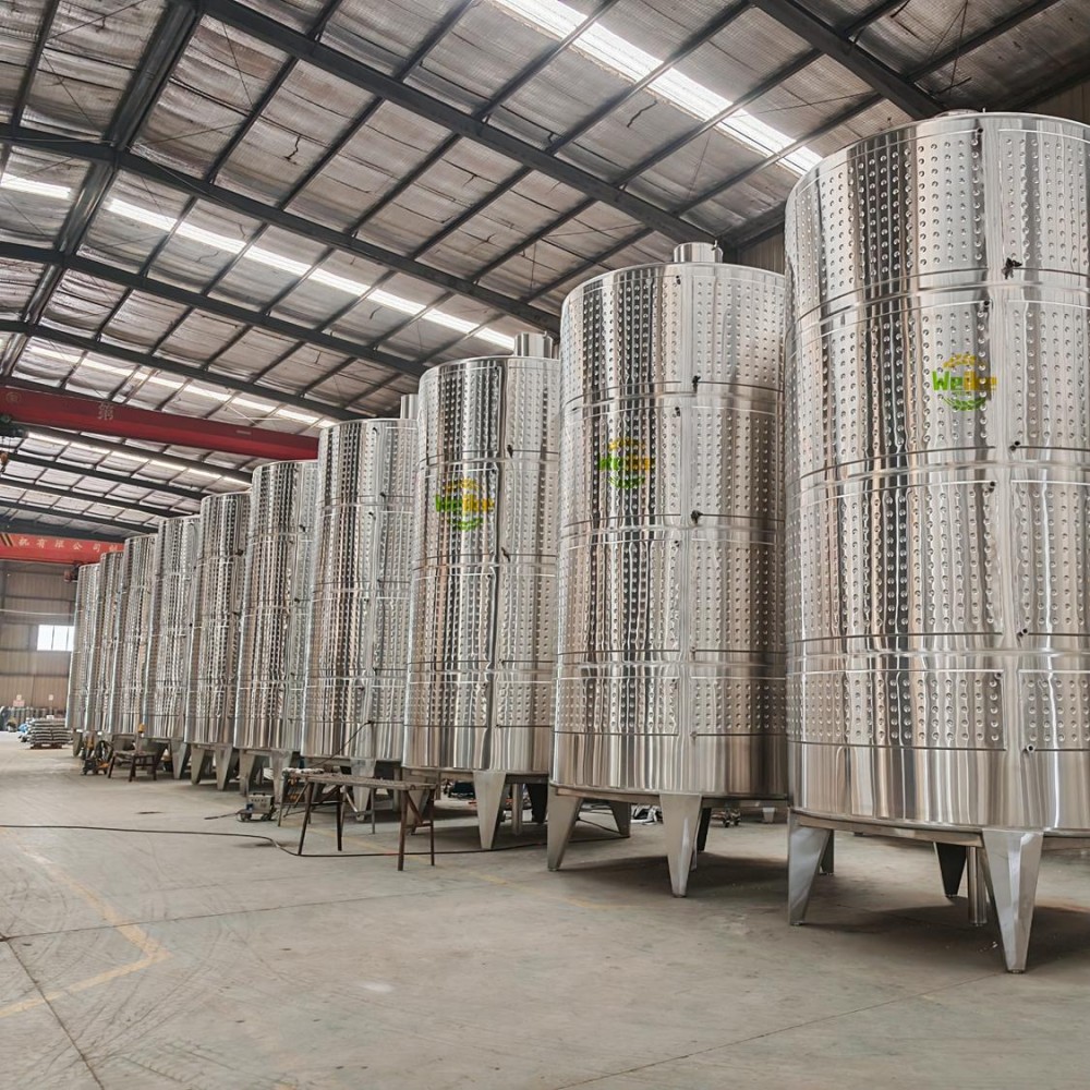 wijnfermentatie- en opslagtanks
