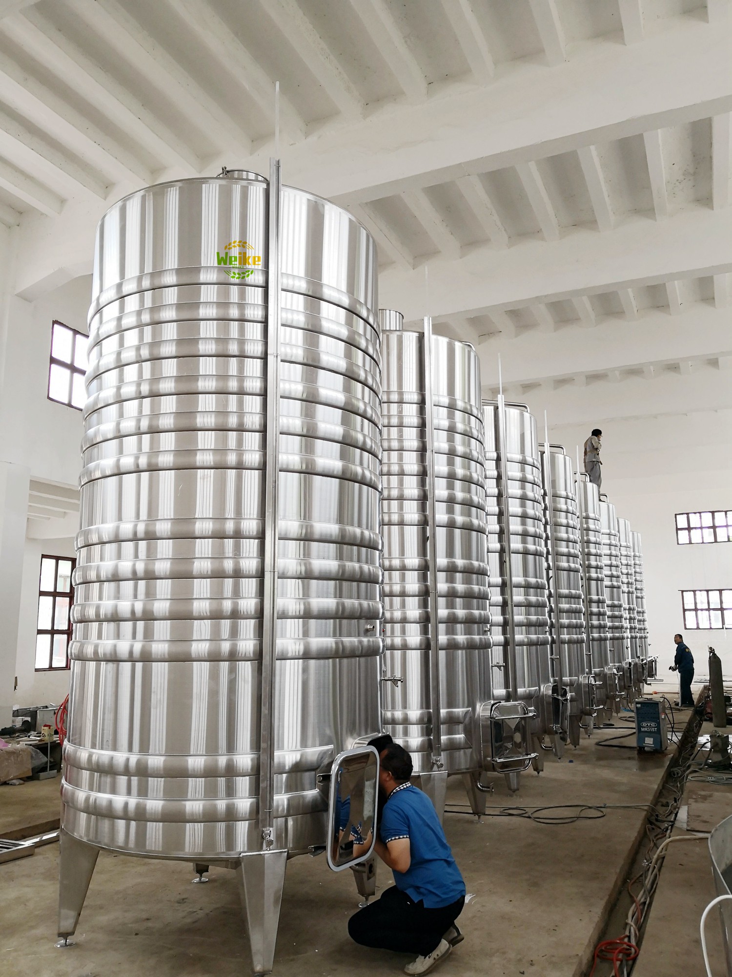 wijntanks met spiraalkoelspiraal