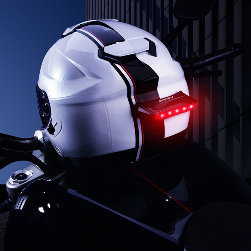 Luz para casco-800×800 - 2 copia.jpg